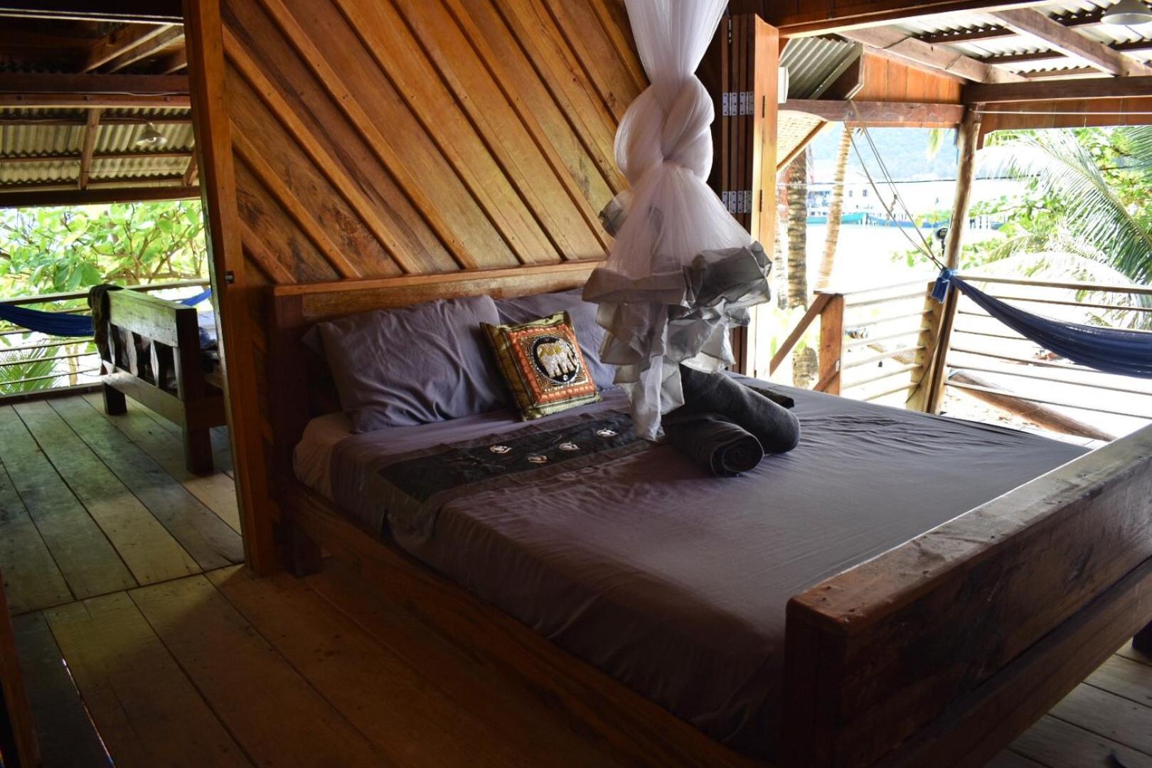 Beach House Cambodia Koh Rong Sanloem Bagian luar foto